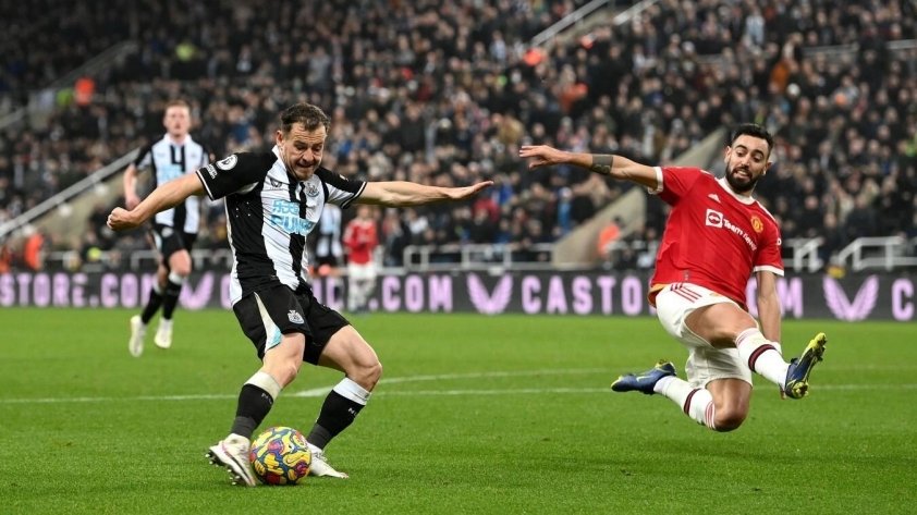 Having escaped a lucky loss against Newcastle, Man Utd still has its own problems